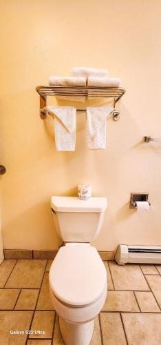 Helena Inn - Airport - image 6