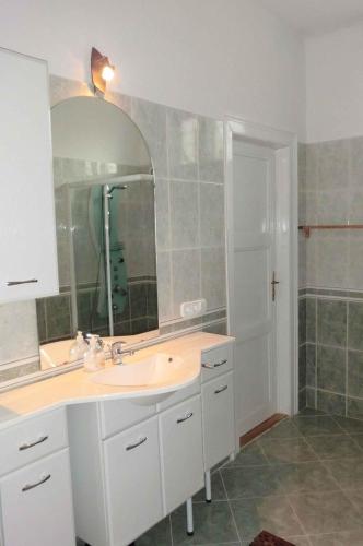 Holiday home in Budapest 34304 - image 7