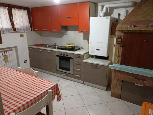  Casa Raimondo, Ferienwohnung in Comacchio