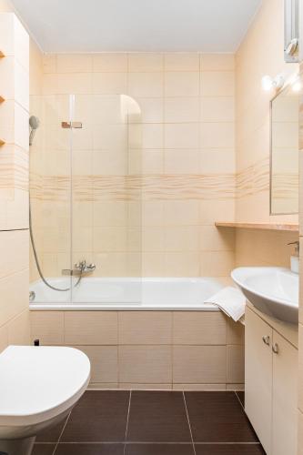 Apartament Mariensztat by Your Freedom 5
