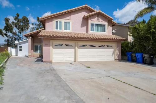 Family Friendly Newly Built San Diego Home! in San Diego, USA