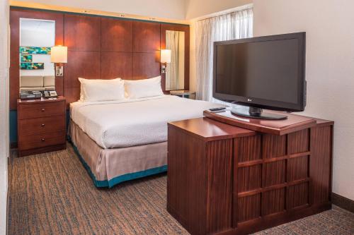 Residence Inn Pittsburgh North Shore - image 11