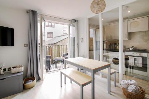 Apartments in the heart of Penzance 2