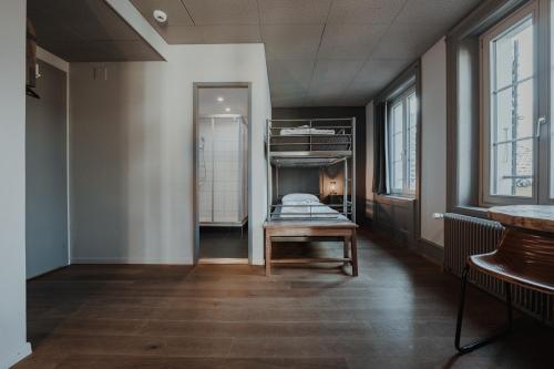 NO8 Boutique Hotel - image 7