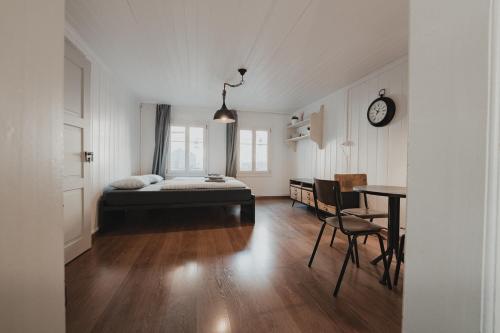 NO8 Boutique Hotel - image 2