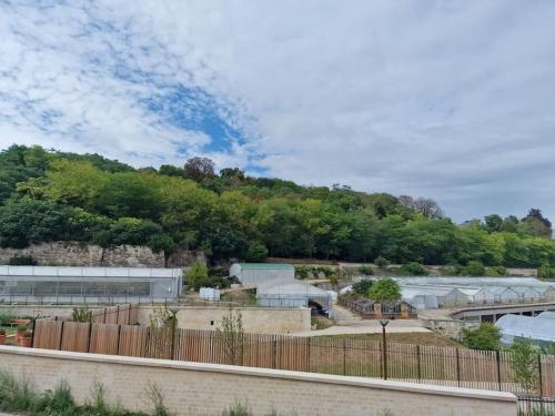 Pont de Sèvres : Appart neuf proche Paris (Pont de Sevres : Appart neuf proche Paris) in เซฟร์