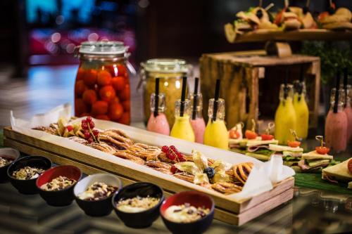 Sheraton Duesseldorf Airport Hotel - image 8