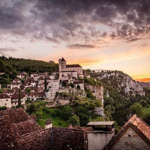 Chalet 5 personnes vallée du lot (Chalet 5 personnes vallee du lot) in Lalbenque