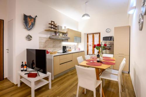 Lady Camollia Apartment - 西恩納