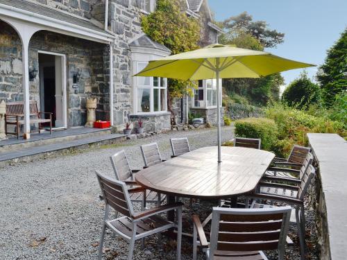 Exterior view, Noddfa in Harlech