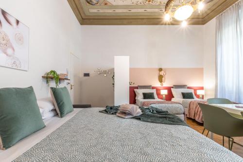 Wine Apartments Florence Pinot - image 3