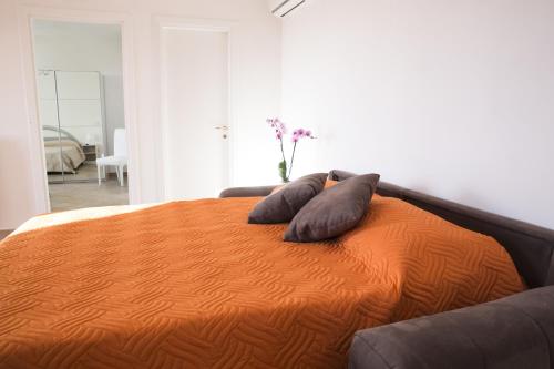 Deluxe Apartment with Sea View image 5
