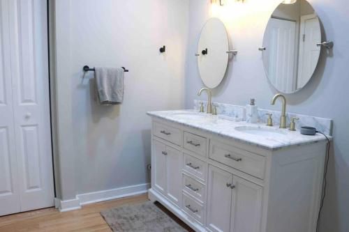 3BR Lovely Furnished Westside Home with amenities in Atlanta, USA