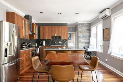 . Riverfront Penthouse Suite in Midtown Harrisburg near Hershey