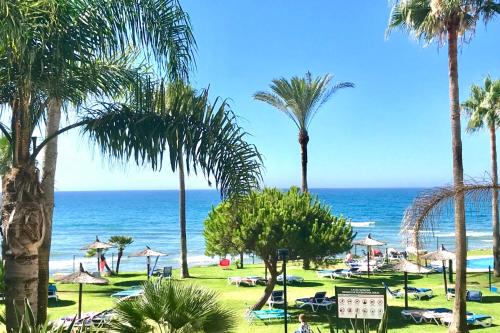 MI CAPRICHO 9B BEACHFRONT- Apartment with sea view - Costa del Sol - Tap to explore photos