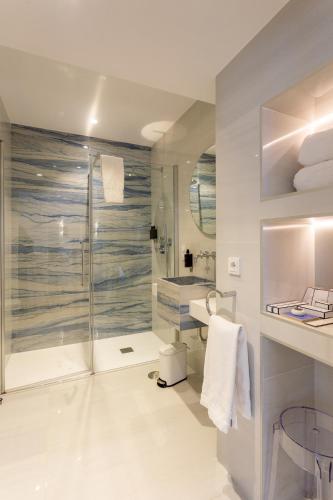 Superior Double Room image 2
