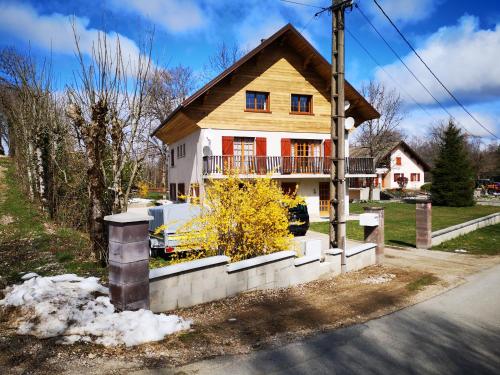 villa des cascades du hérisson - Location saisonnière - Bonlieu