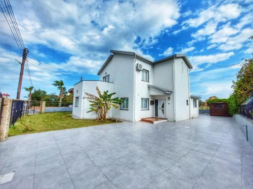 Glapsides Sea Villa