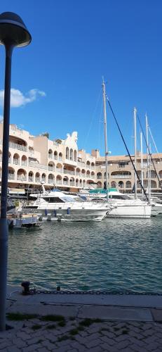 Les îles d'or au port de Hyeres