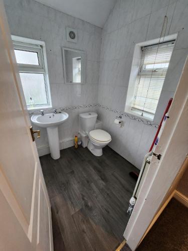 Fox Hollies Shared House 5