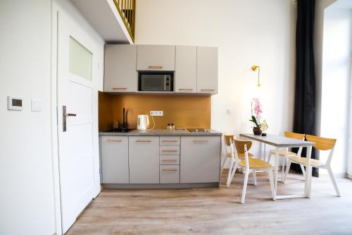 CracWoW Saint Sebastian Apartments 3