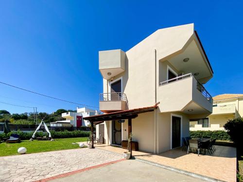 Rosalia House 5