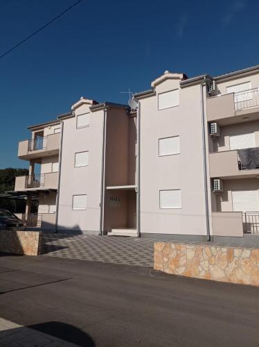  apartment for holidays in croatia, Pension in Sveti Filip i Jakov