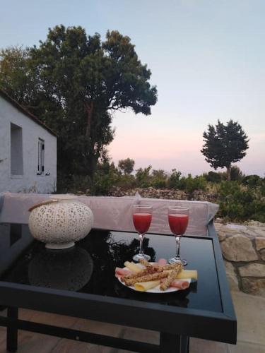 Sunrise cottage in 安提帕克索斯