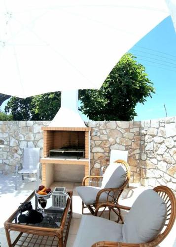 Sunrise cottage in 安提帕克索斯
