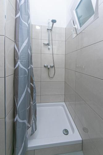Apartment Pisak 5975c - image 8