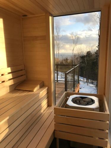 sauna, Charlevoix expérience thermale en pleine nature - Suites Nature Charlevoix - Suite #2 (Charlevoix experience thermale en pleine nature - Suites Nature Charlevoix - Suite #2) in Baie-Saint-Paul (QC)
