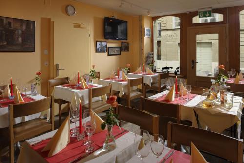 Restaurant, Hotel Hine Adon Fribourg in Fribourg