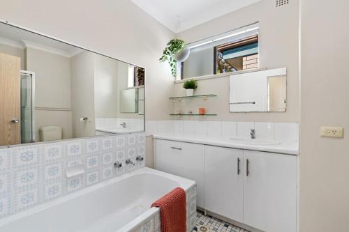 Hurstville home with a view comfort & style - image 10