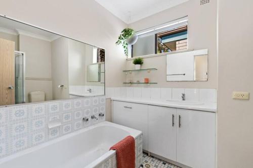 Hurstville home with a view comfort & style - image 11