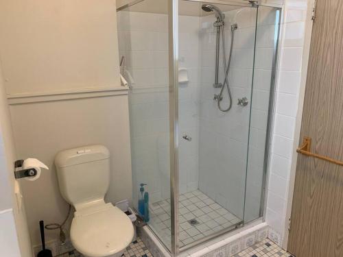 Hurstville home with a view comfort & style - image 2