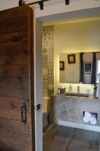 444490249 Hotel de Piedra