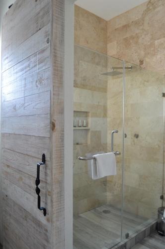 444490535 Hotel de Piedra