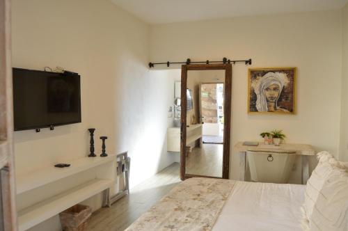 444490923 Hotel de Piedra