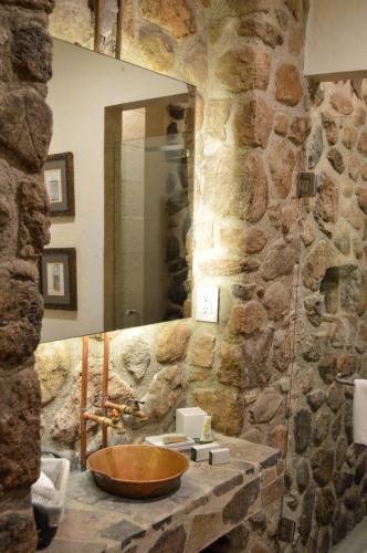 444491074 Hotel de Piedra