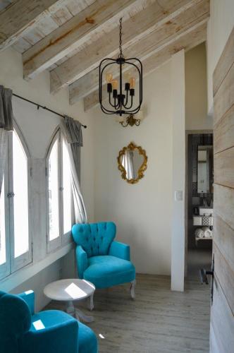444491736 Hotel de Piedra