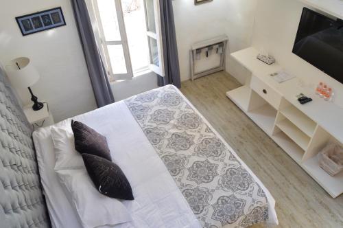 444491742 Hotel de Piedra