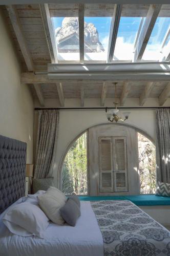 444491750 Hotel de Piedra