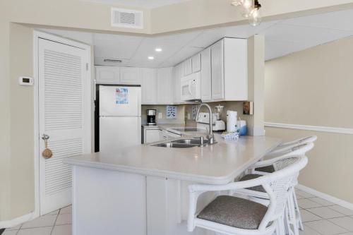 Aquavista 404E by RealJoy Vacations - image 13
