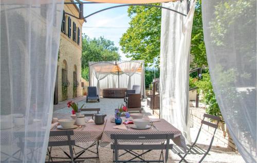  Nice Home In Macerata With Wifi in Macerata