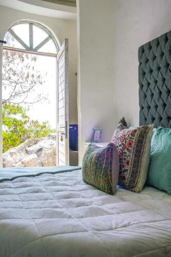 444495995 Hotel de Piedra