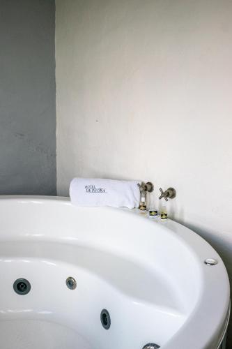 444496226 Hotel de Piedra