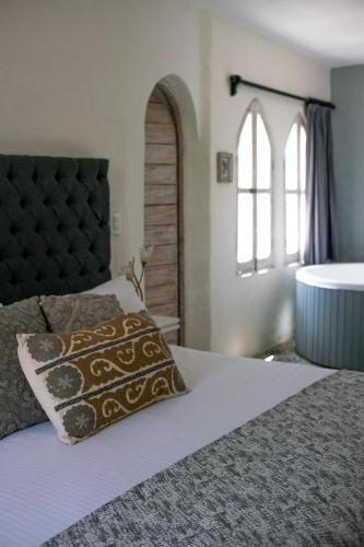 444496254 Hotel de Piedra