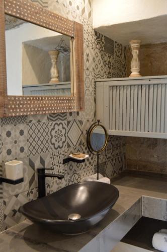 444496484 Hotel de Piedra