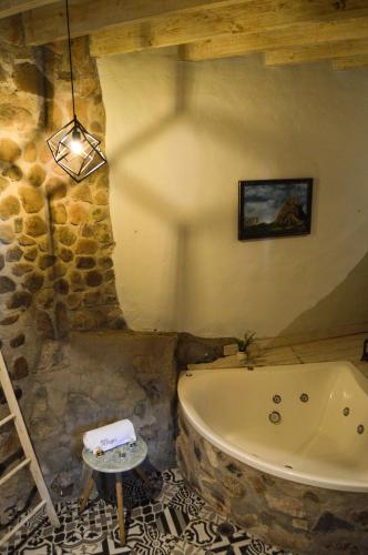 444496701 Hotel de Piedra