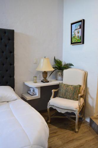 444496723 Hotel de Piedra